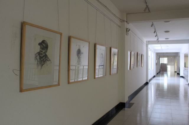 美术与艺术设计学院举办漫画与素描头像作品展