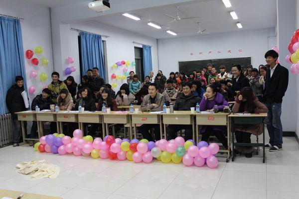 辩响青春 魅力口才 ——美术与艺术设计学院第三届辩论赛圆满结束
